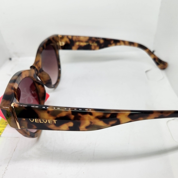 VELVET SUNGLASSES CHELSEA CHUNKY CATEYE TORTOISE SHELL BROWN LENS NEW NWT